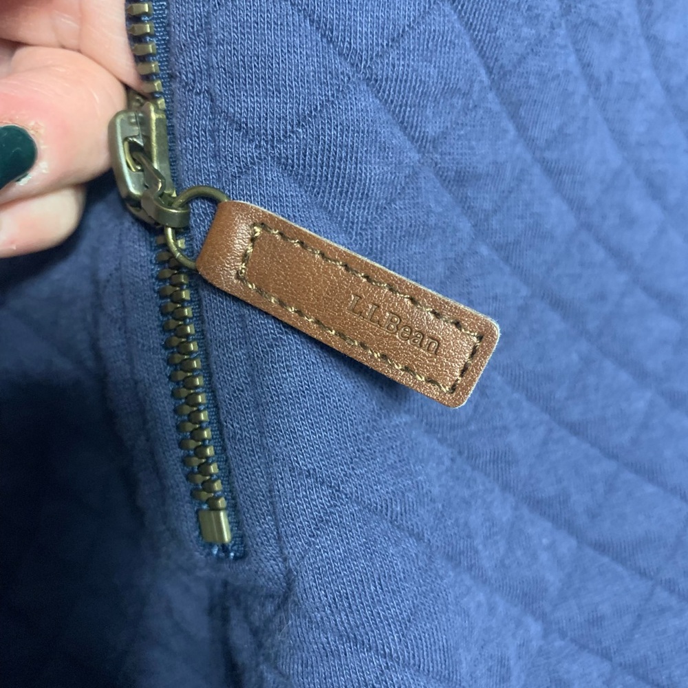 Women's Blue Quilted Sweater - Picture 3 of 5